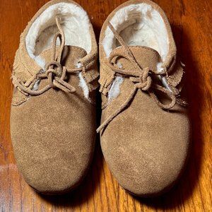 UGG size 6 moccasins tan